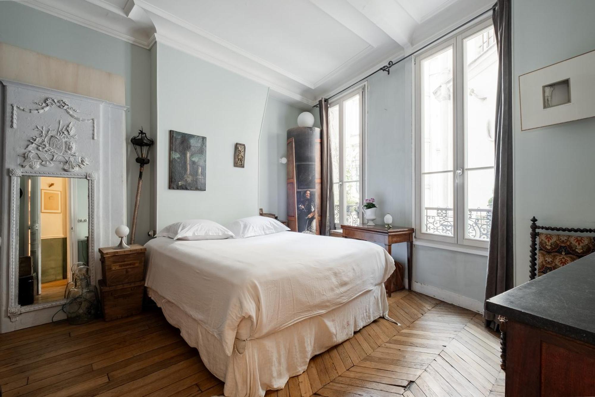 Veeve - Cluny Culture Apartment